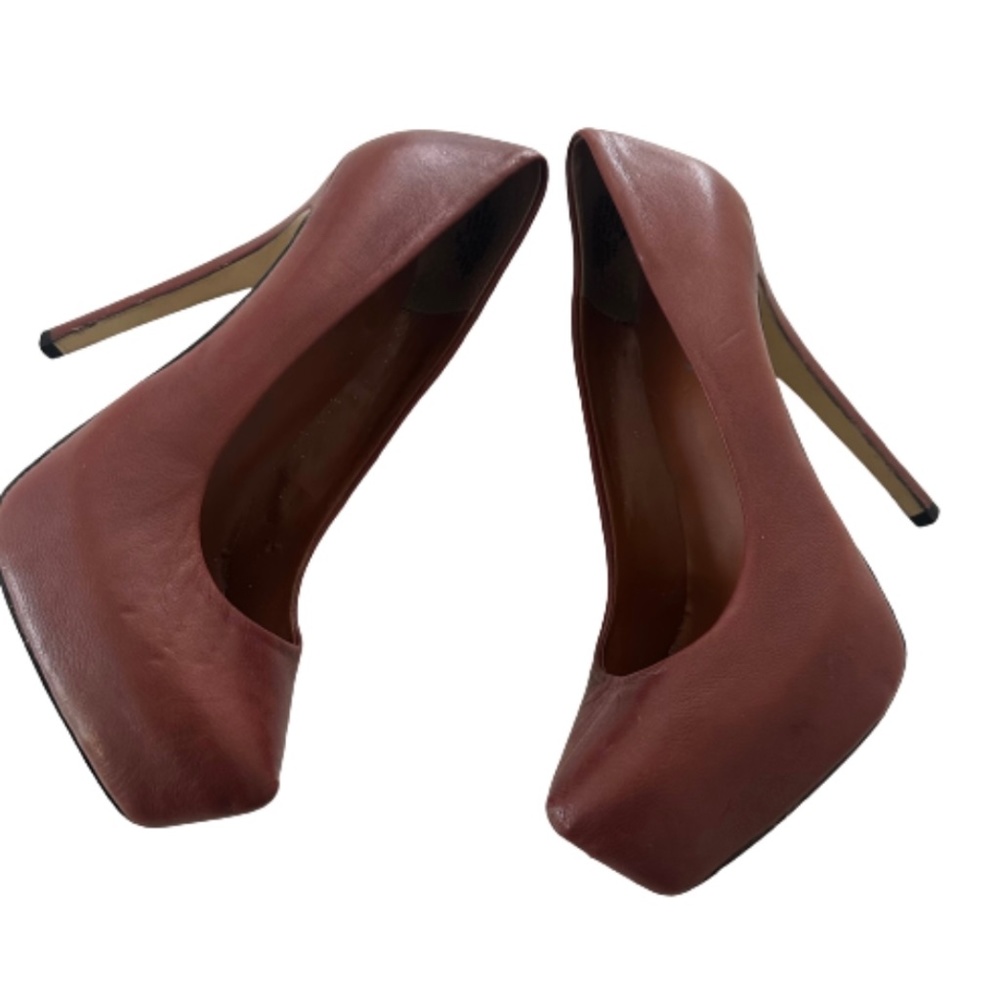 boutique 9 heels color tang size 7M